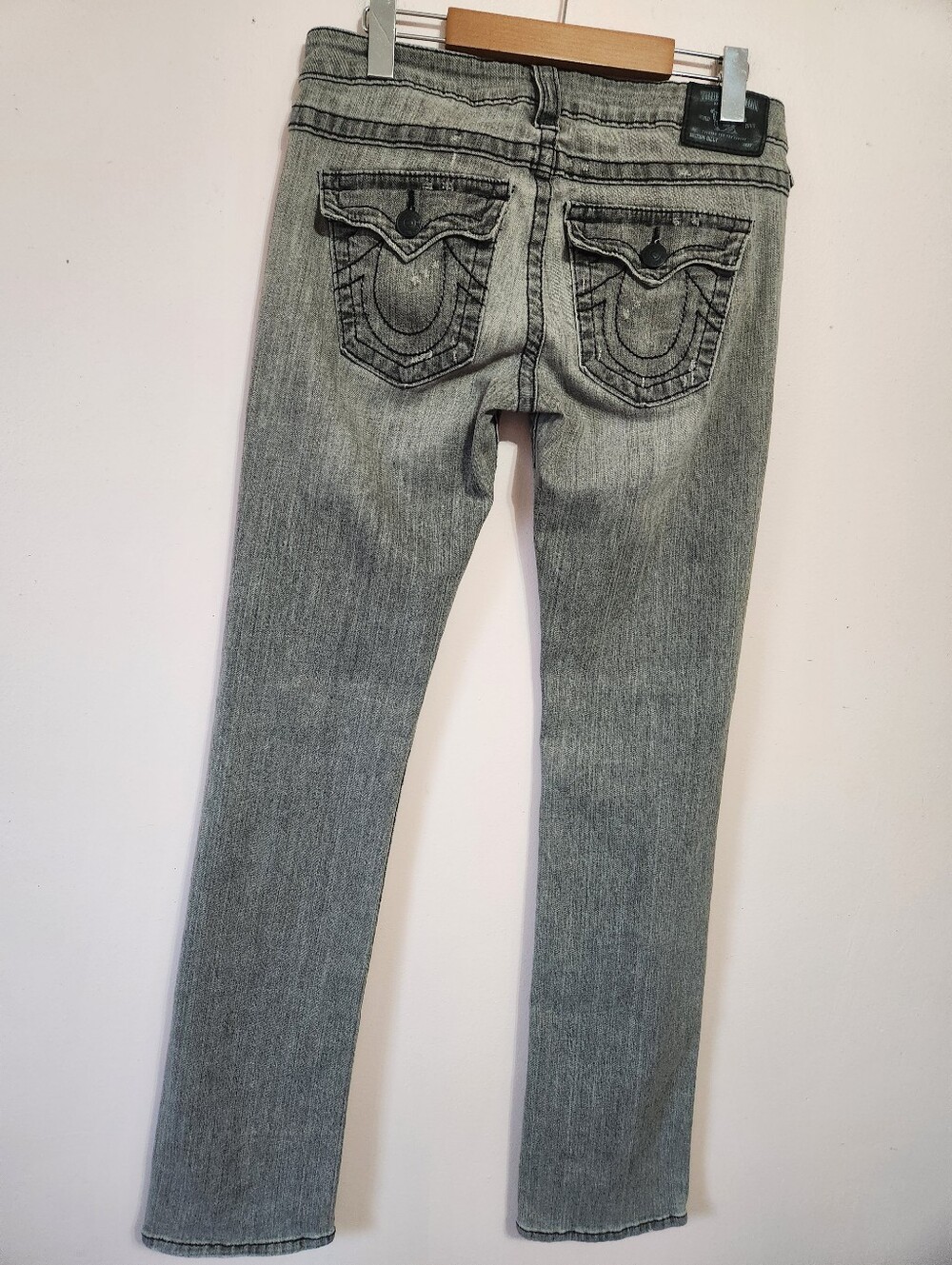 ​Y2K True Religion Billy Low Rise Grey Wash Flap Pocket Jeans 29 EUC - Picture 3 of 10
